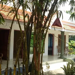  Resort Garden Ayurvedic & House